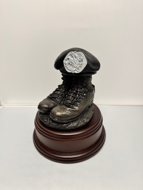 Boots and Beret Cavalerie 43 Mechbrig Gravure